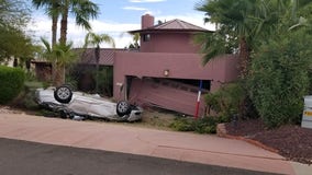 MCSO: 2 injured after car crashed into Fountain Hills home