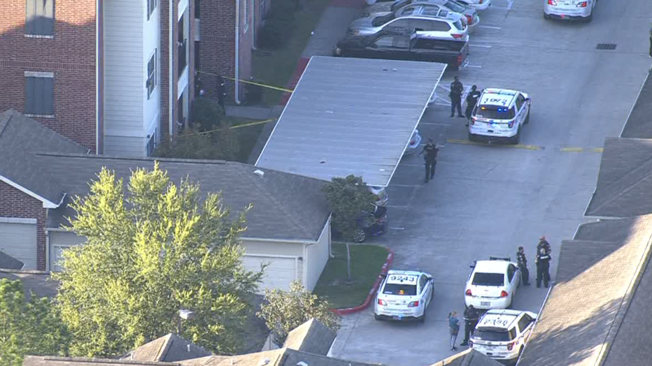 10-year-old boy shot in north Harris County