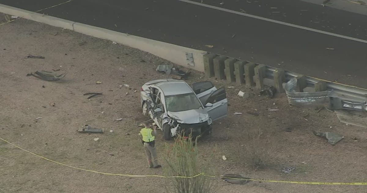 DPS investigates rollover crash scene on US 60 | FOX 10 Phoenix