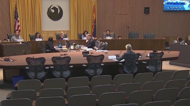 Phoenix Mayor, City Council work to make budget cuts to make up for $26M deficit