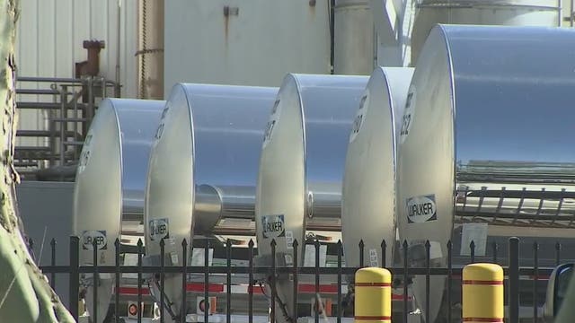 Arizona dairy farmers struggle to sell enough milk, dumping over 100K gallons a day