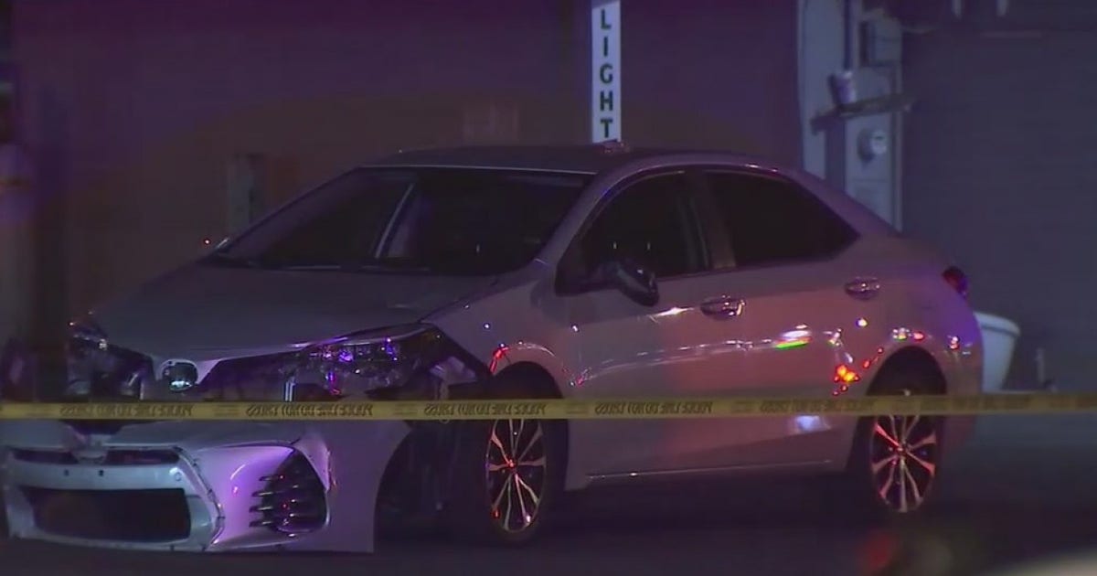 61-year-old bicyclist hit, killed by car in Phoenix | FOX 10 Phoenix
