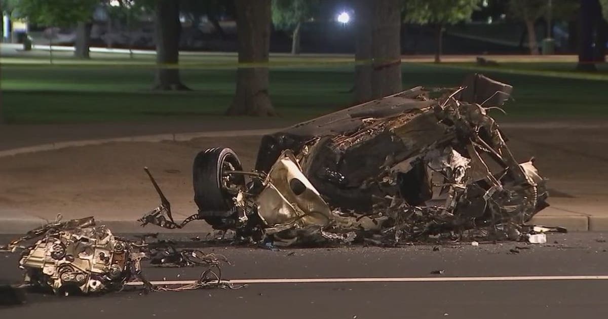 Man hospitalized after car crashes into tree in Phoenix | FOX 10 Phoenix