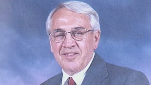 Valley woman donates husband's memorial fund to food bank in his honor
