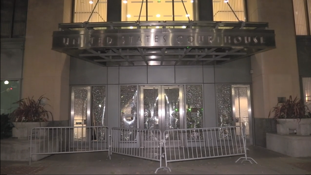 Federal officer killed guarding courthouse near Oakland protest