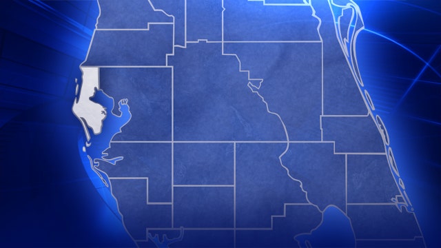 Golfer may have drowned searching for ball in pond, deputies say