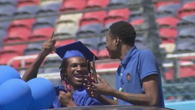 Valley students honored with unique graduation at the Phoenix Raceway