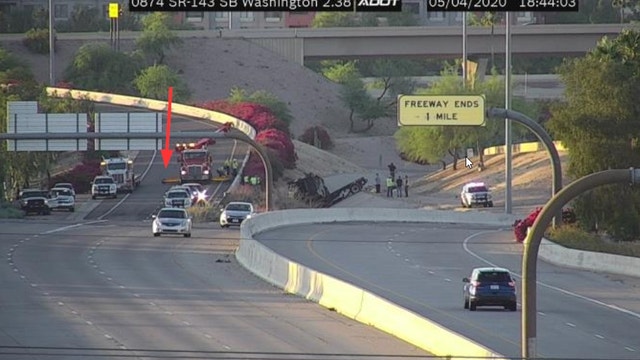 1 person dead, 2 injured after armored truck crash in Phoenix