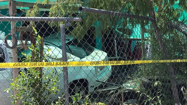Car crashes into Phoenix mobile home, hitting several people