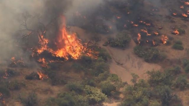 Firefighters stop forward progress of 35-acre brush fire in north Scottsdale