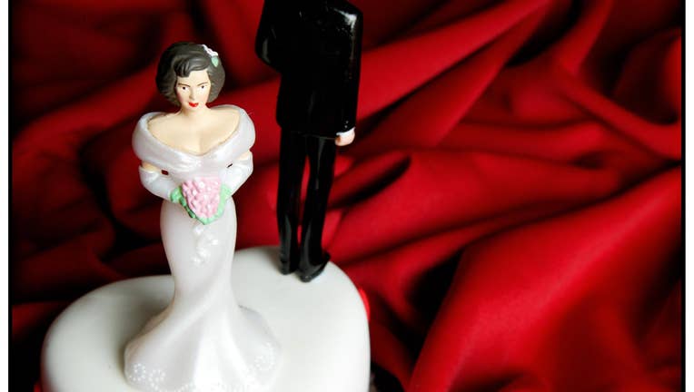 Generic divorce, 11 March 2004. AFR Picture by JESSICA SHAPIRO