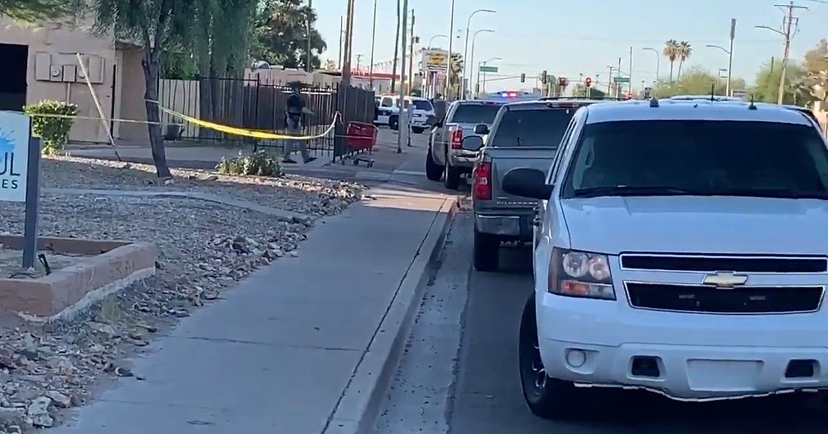Police: Man dead, 2 others hurt following shooting in West Phoenix ...