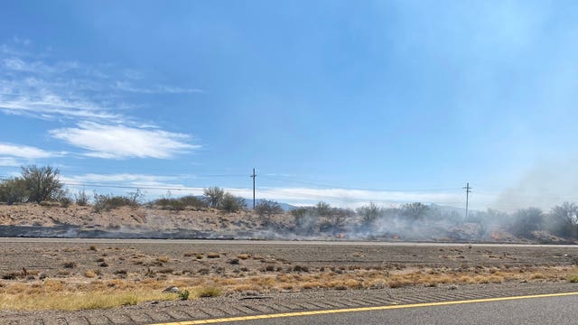 Tucson firefighters responding to brush fire near I-10