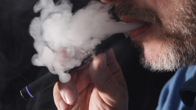 Ordinance banning vaping in public places goes into effect in Mesa