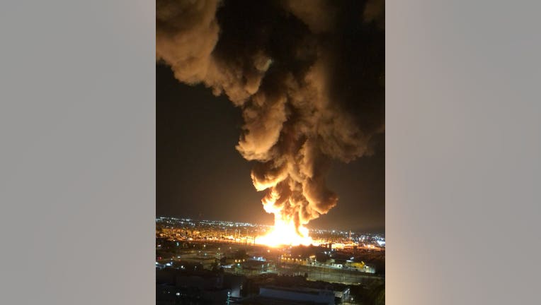 Massive fire at Phoenix apartment construction site now an