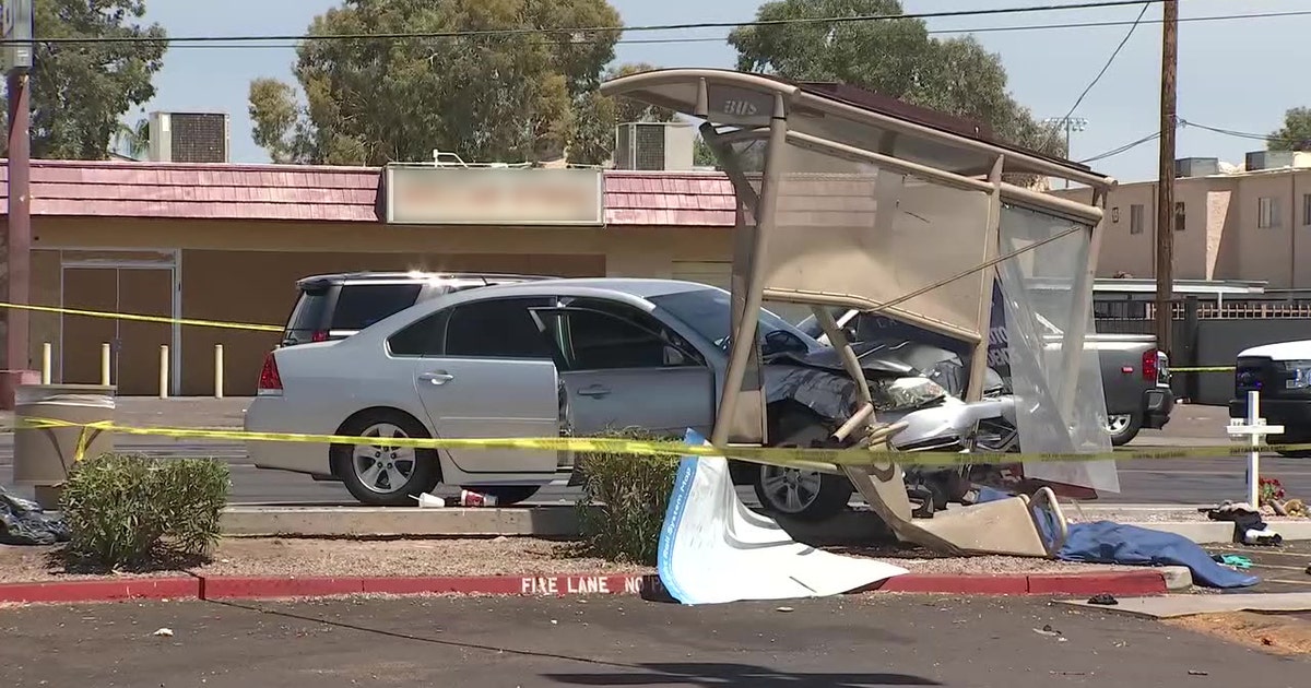 Police: 1 dead after car crashes into bus stop in north Phoenix | FOX ...