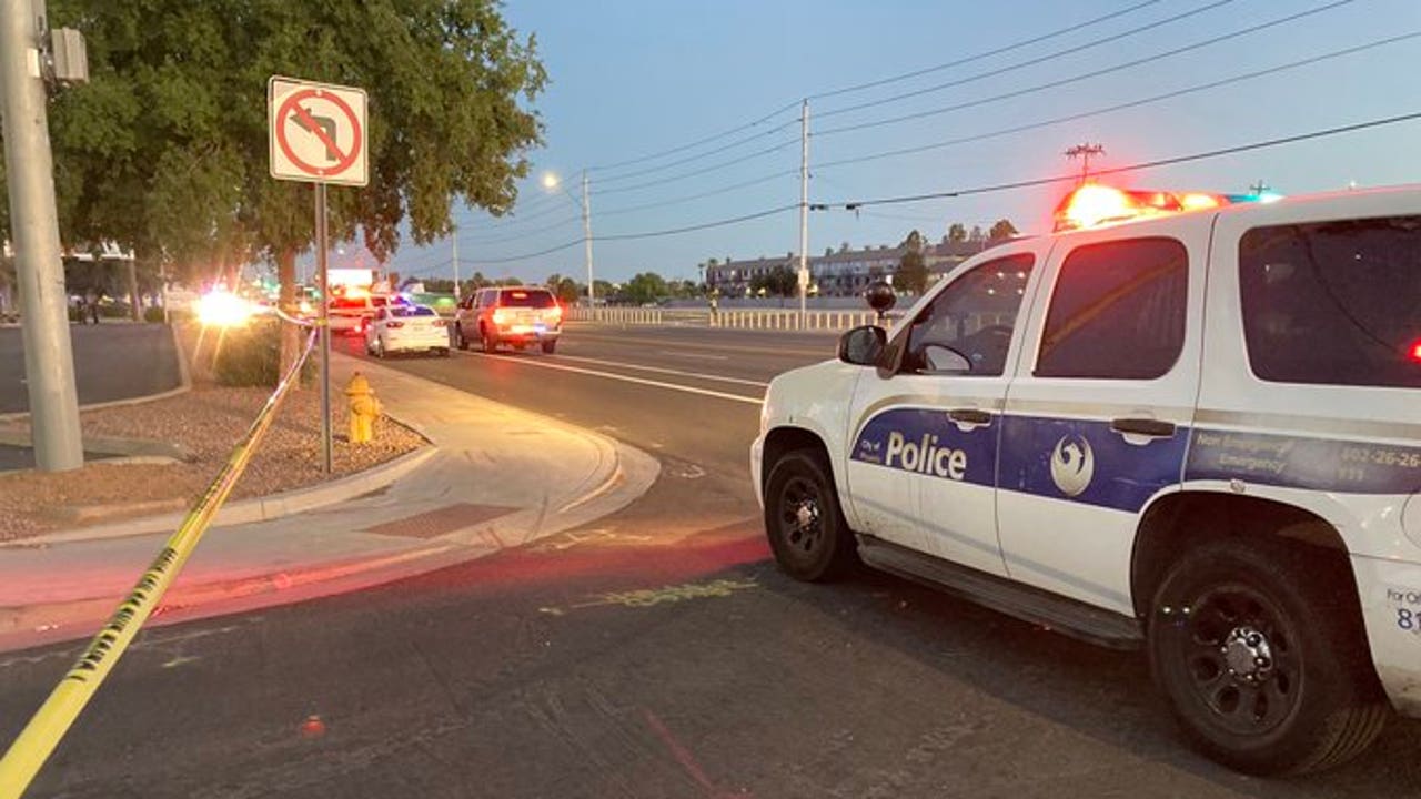 PD: Pedestrian Struck, Killed Near Phoenix Intersection | FOX 10 Phoenix