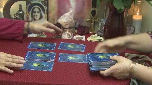 Tempe tarot card reader teams up with New Jersey woman to help single mothers