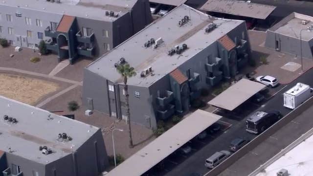 FBI: 2 agents shot while executing search warrant in Mesa, suspect in bank robberies found dead