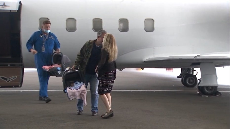 V-PREEMIE-TWINS-ARRIVE-5_WTVTa10f_146.mxf_.00_00_05_48.Still001.jpg
