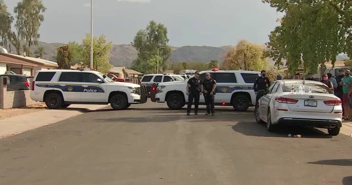 PD: Driver fatally shot during road dispute in Phoenix | FOX 10 Phoenix