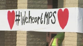 Parents and students spread love to Mesa educators with a 'heart attack'
