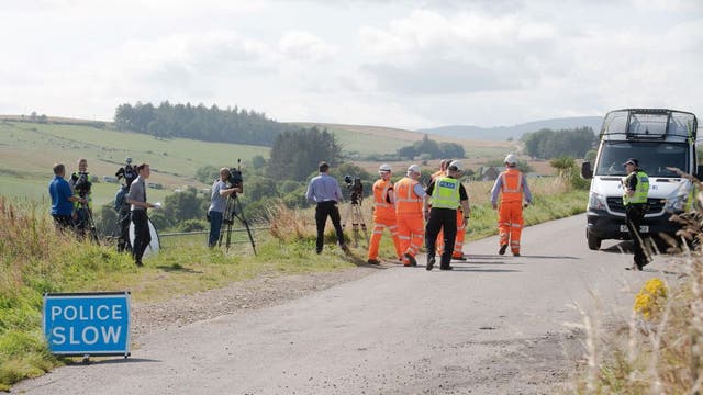 3 dead, 6 in hospital after passenger train derails in Scotland