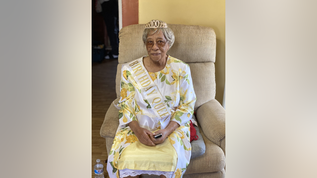 Georgia great-great-grandmother celebrates 100th birthday