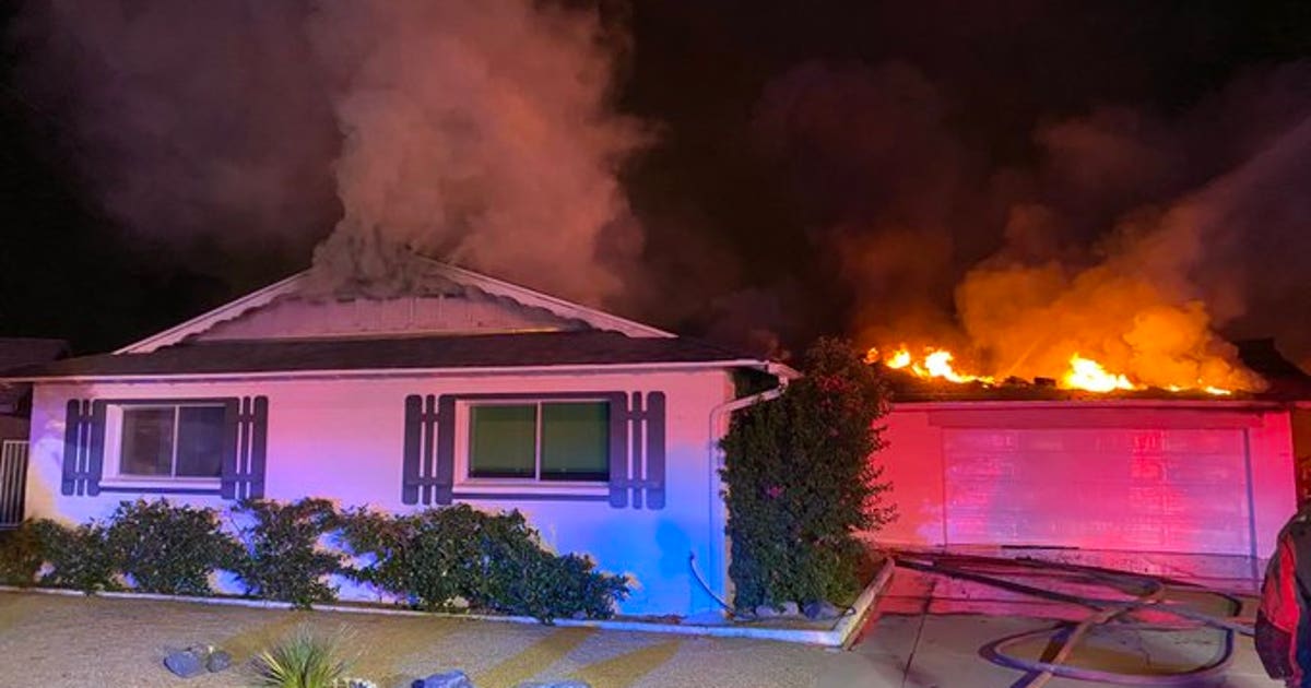 Firefighters battle double house fire in Scottsdale | FOX 10 Phoenix