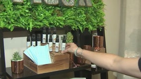 Making masks more pleasant: Phoenix candle company makes mask sprays