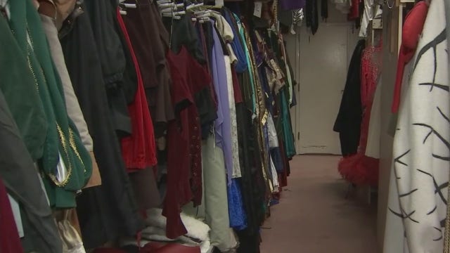 Scottsdale costume shop, affected by COVID-19, hopes to stay open by Halloween