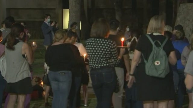 Downtown Phoenix vigil held for late Justice Ruth Bader Ginsburg