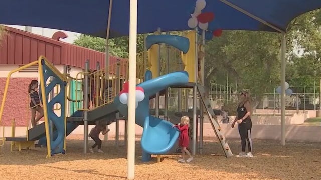 Arizona school districts struggle with reopening as parents grow tired of online learning