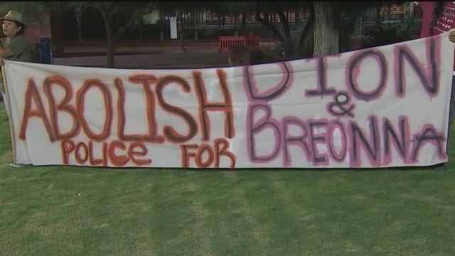 Candlelight vigil held for Breonna Taylor, Dion Johnson in downtown Phoenix