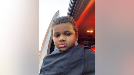 Police locate mother of naked boy found wandering alone in Tempe