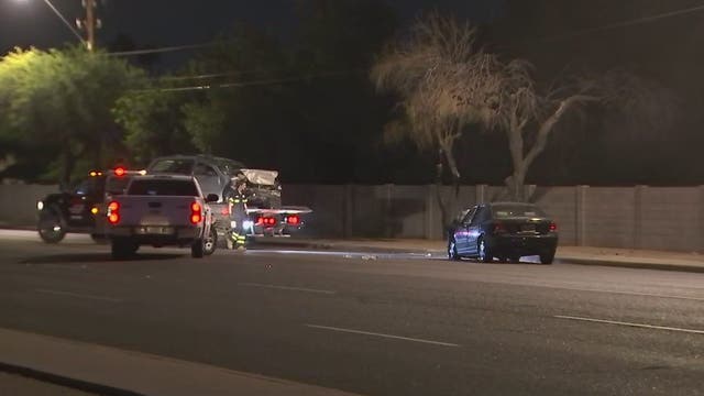 Woman killed in head-on crash near 43rd Avenue and Cactus in Phoenix