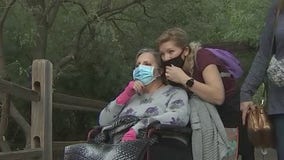 Students help woman's last wish of visiting the Phoenix Zoo come true