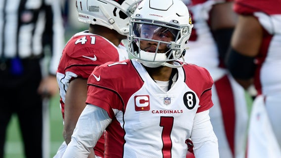 Pats keep playoff hopes alive with 20-17 win over Cardinals