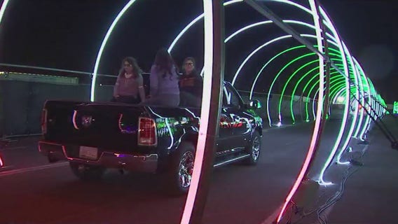 World of Illumination gives families a chance to soak in the holiday spirit safely
