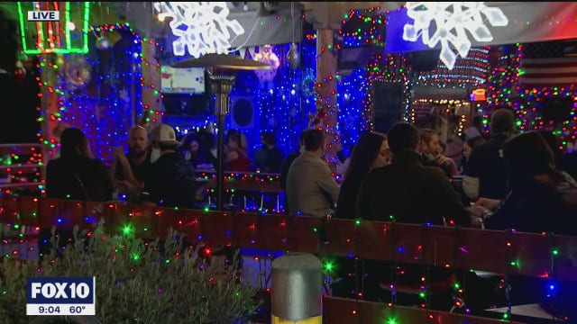 Fewer people out and about on eve of Thanksgiving amid COVID-19 pandemic