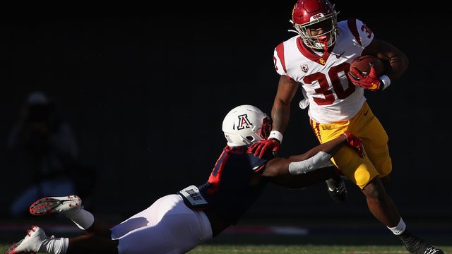 No. 20 USC rallies again to beat Arizona 34-30 on late TD