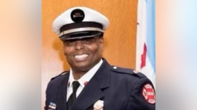 Retired Chicago firefighter killed while exchanging gunfire with would-be carjackers on Far South Side: police