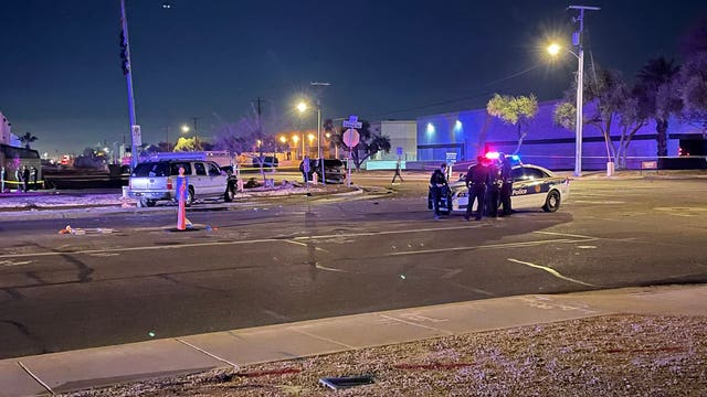 1 child dead, 3 injured in Phoenix crash; 14-year-old boy was driving