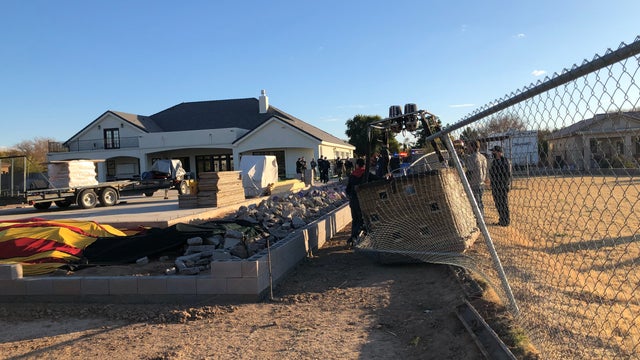 Hot air balloon with 9 people onboard goes down in Gilbert neighborhood