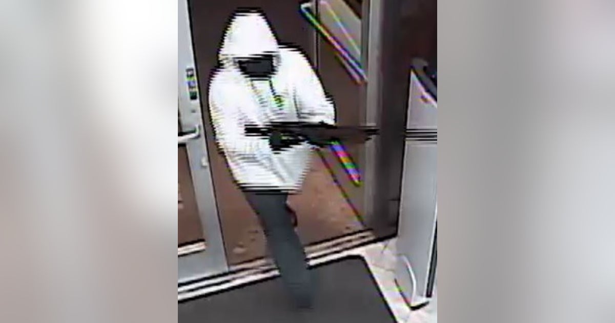 Armed man accused of robbing multiple Phoenix auto parts stores | FOX ...