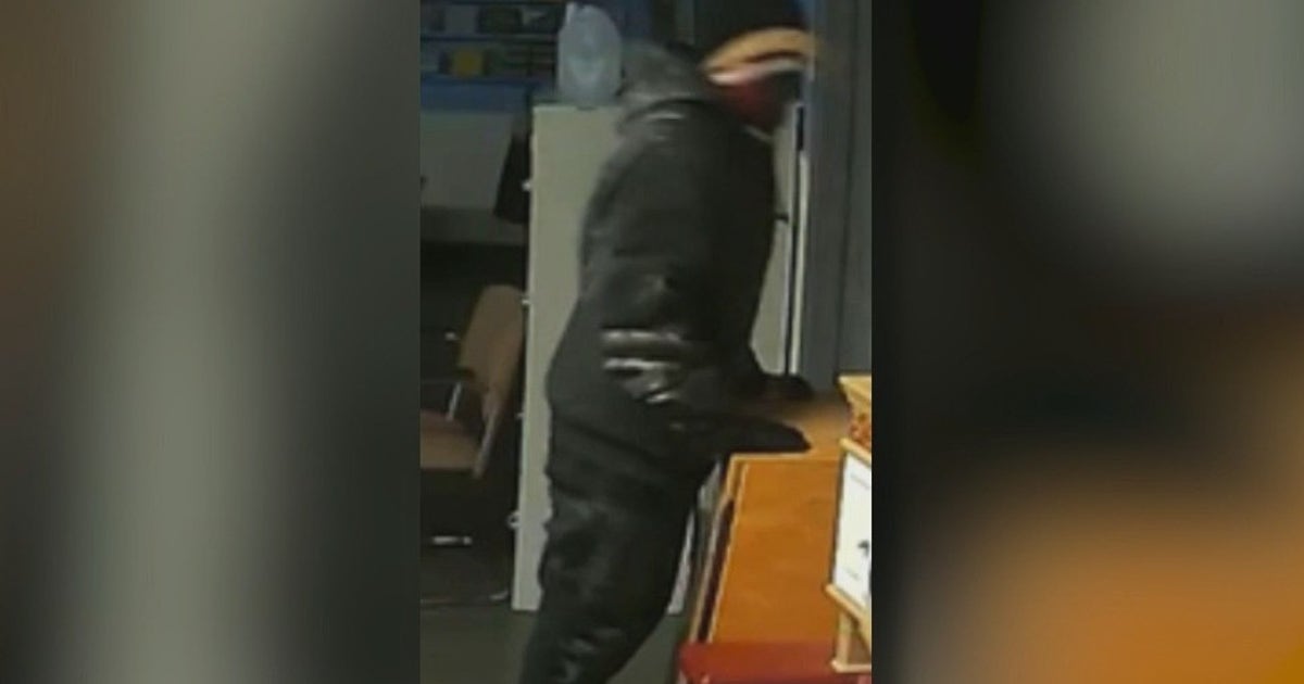 Phoenix Police searching for suspect who burglarized preschool | FOX 10 ...
