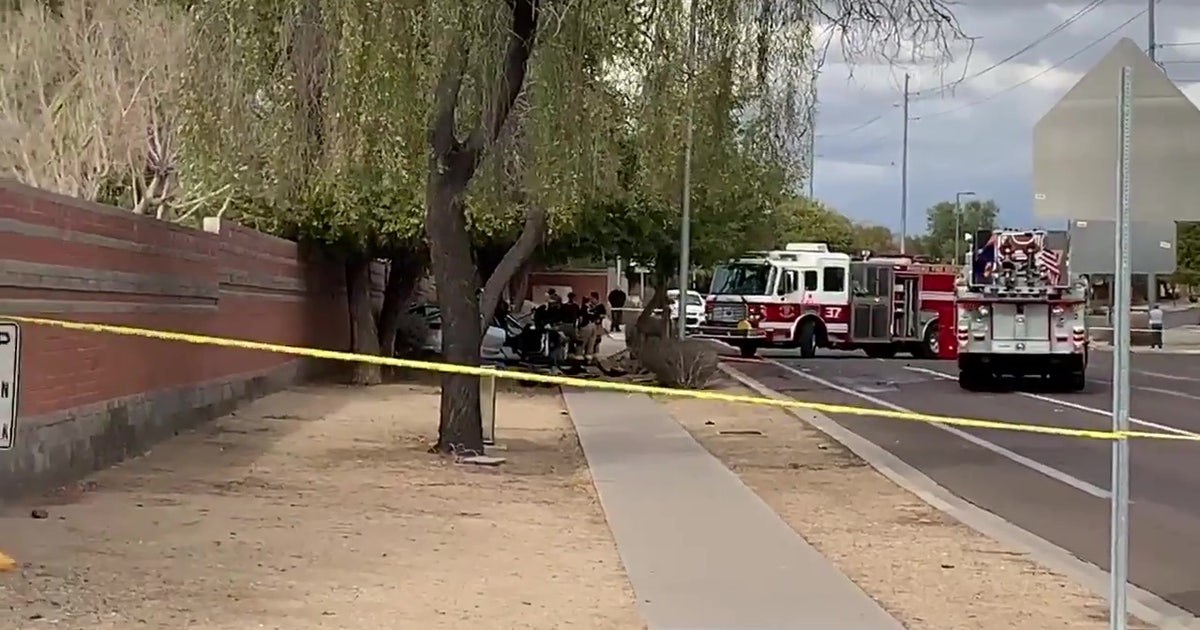 Police: 2 dead following crash in North Phoenix | FOX 10 Phoenix
