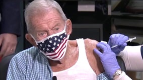 100-year-old WWII fighter pilot gets vaccinated