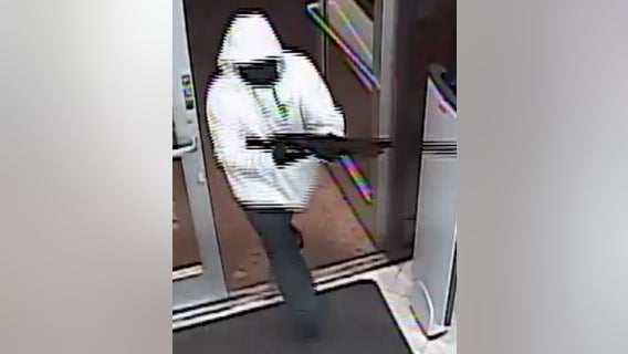 Armed man accused of robbing multiple Phoenix auto parts stores