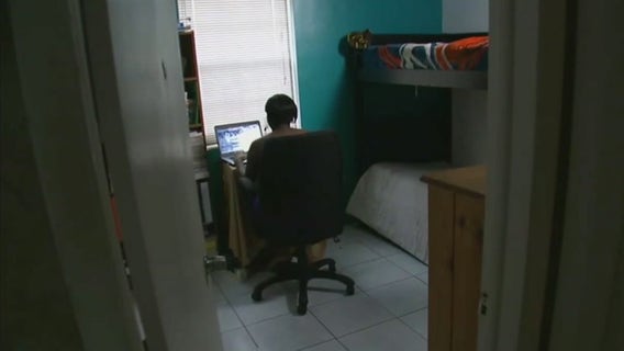 Therapist says COVID-19 pandemic has taken terrible toll on people's mental health